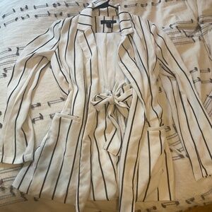 Forever21 black and white striped short suit 2 piece set size L